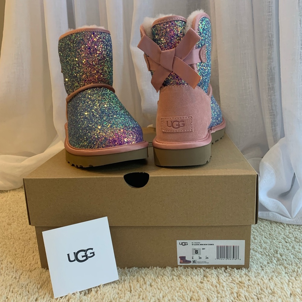 Ugg Classic Boot - Bow Cosmos - BRAND NEW, IN BOX!